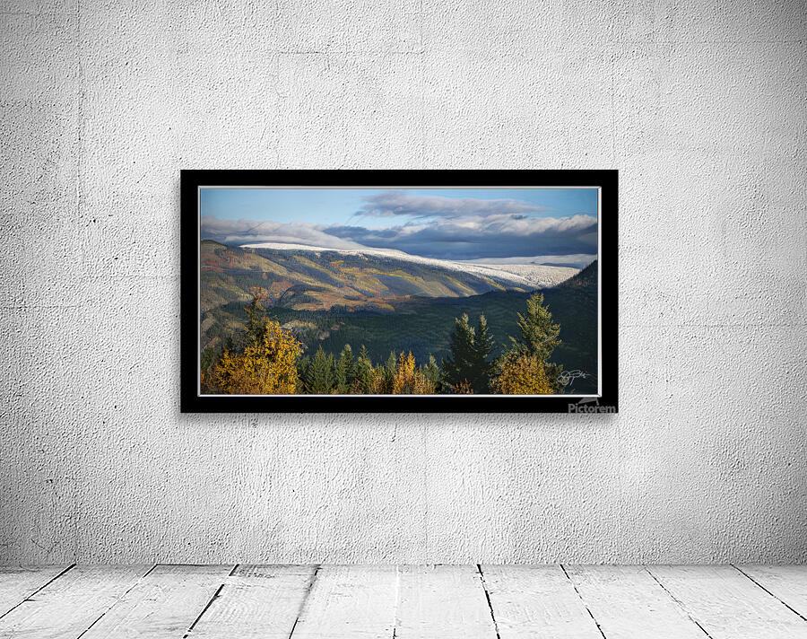 SIGNS OF WINTER ARRIVING Wall Preview